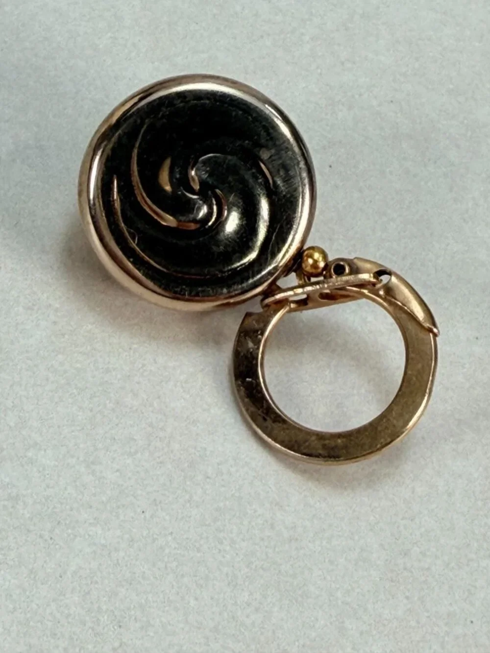 Vintage Abon Creations Retractable Key Reel Badge Holder Gold Tone Swirl Clip